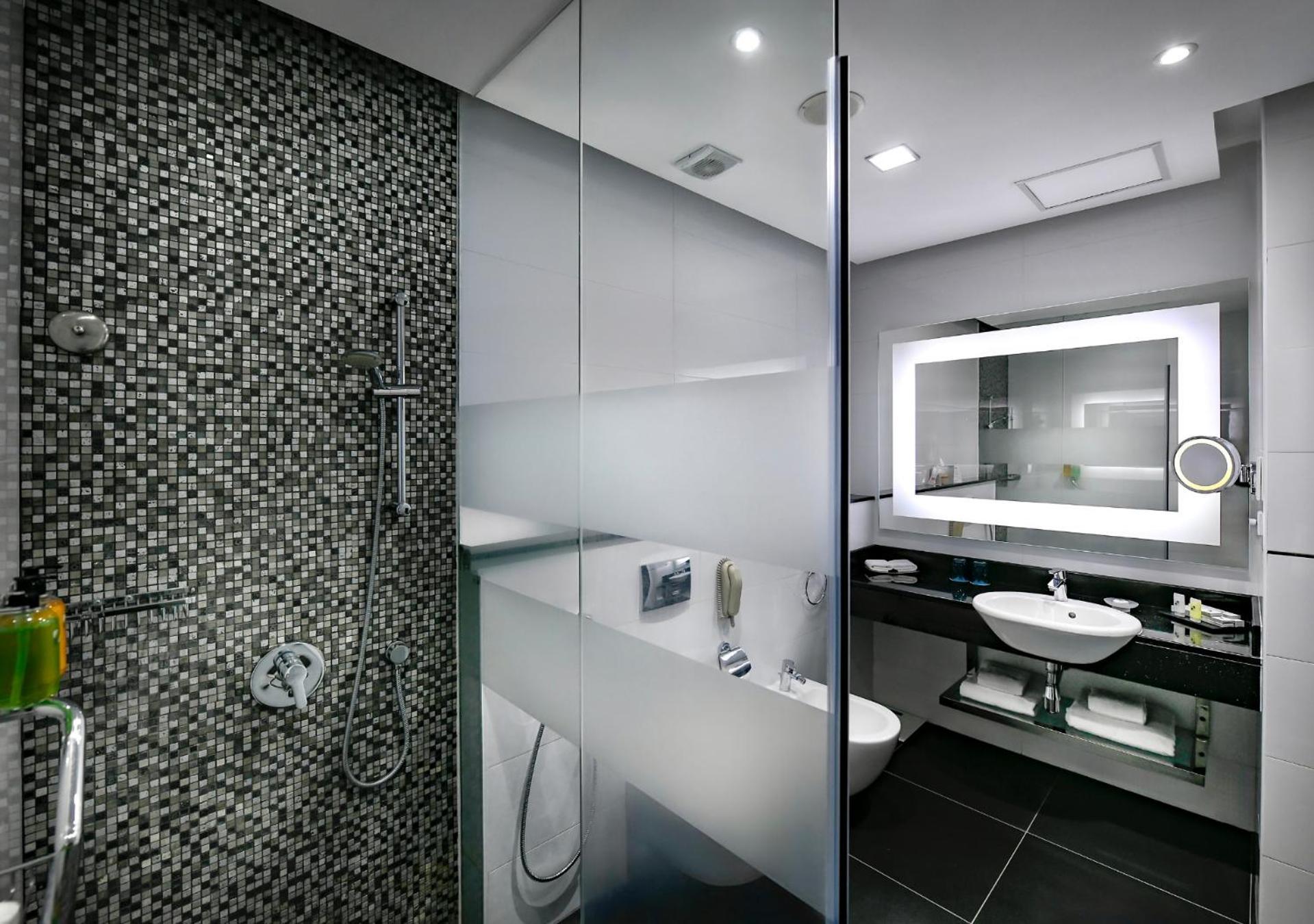Swiss-Belhotel Seef Bahrain Al-Manamah Bagian luar foto